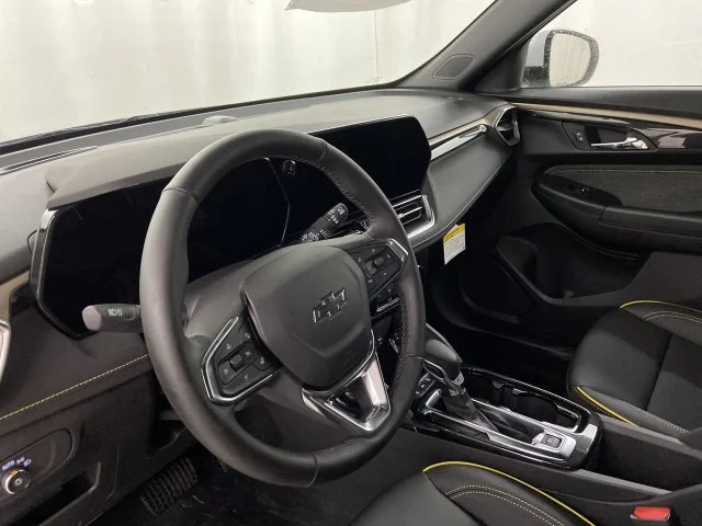 Used 2024 Summit White Chevrolet ACTIV image 8
