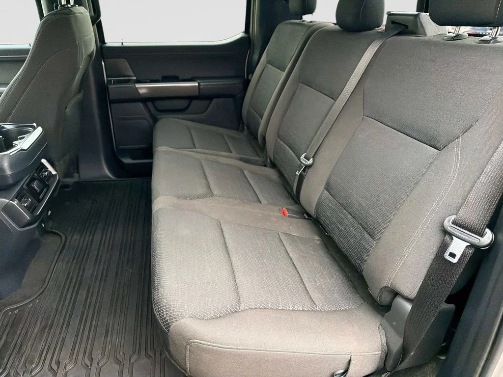 Used 2023 Silver Ford XLT image 14