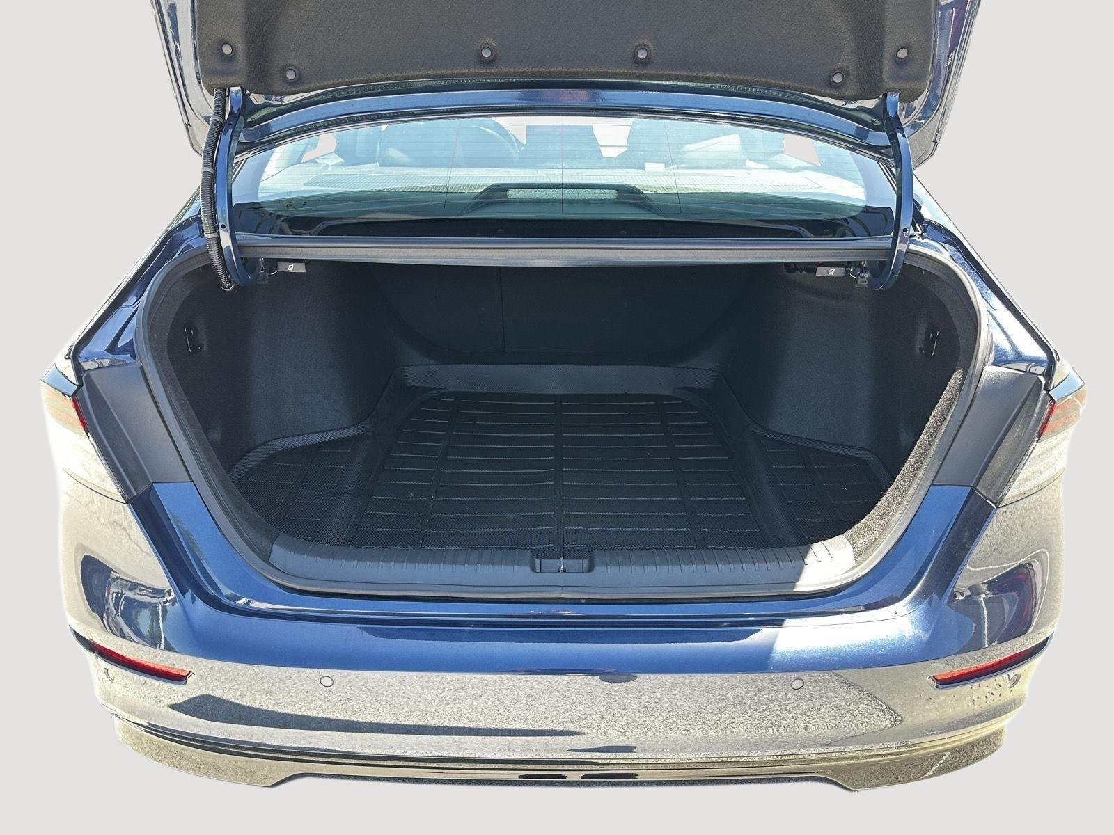 Used 2023 Canyon River Blue Metallic Honda Touring image 24