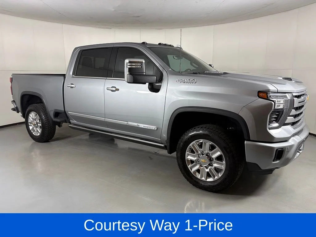 Used 2025 Gray Chevrolet High Country image 12