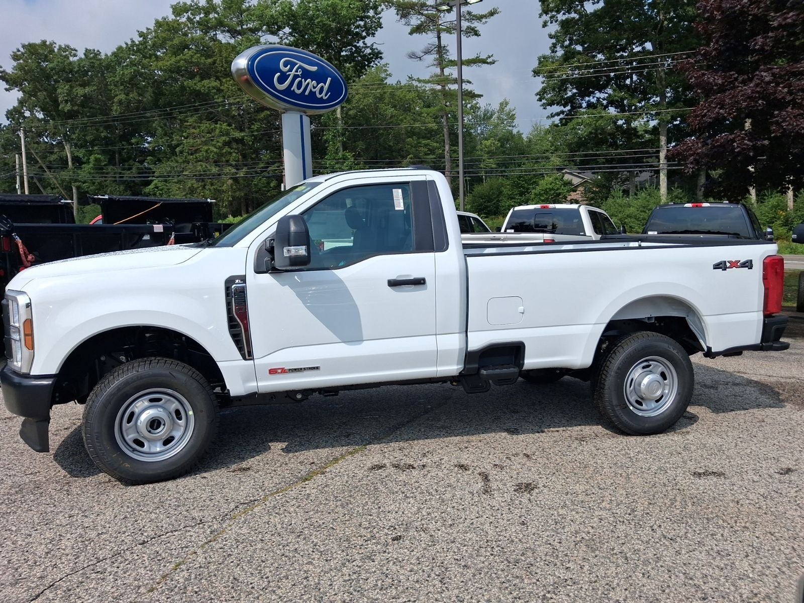 New 2026 Oxford White Ford F-250® XL image 4