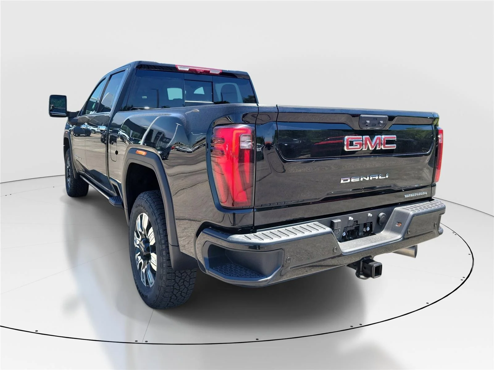 2026 GMC Sierra 2500HD Denali - Photo 3