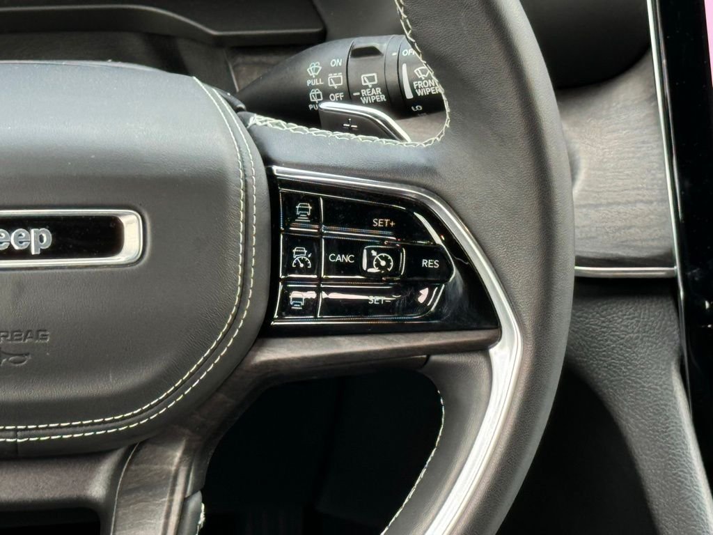 Used 2022 Gray Jeep Overland image 28