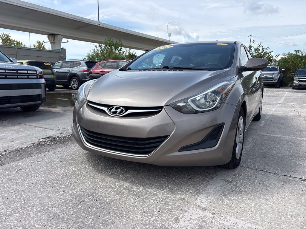 Used 2016 Brown Hyundai SE image 7