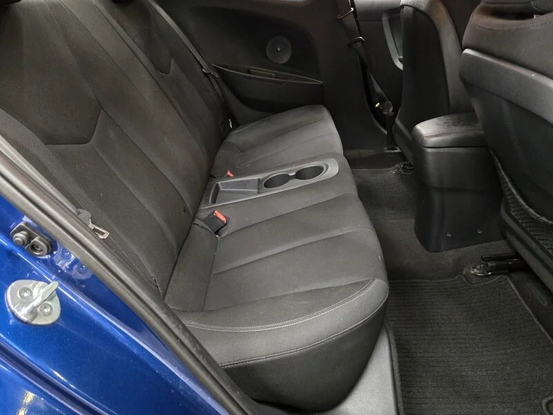 Used 2015 Pacific Blue Pearl Hyundai 3DR CPE AT image 11
