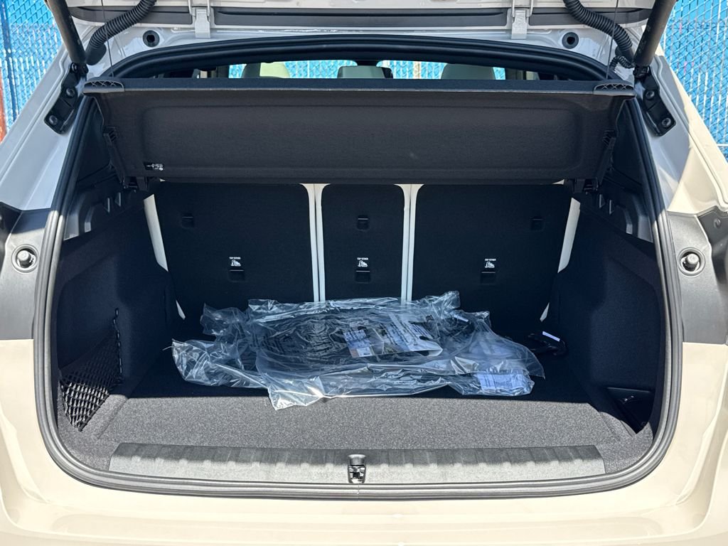 New 2027 Dune Grey Metallic BMW xDrive28i image 9