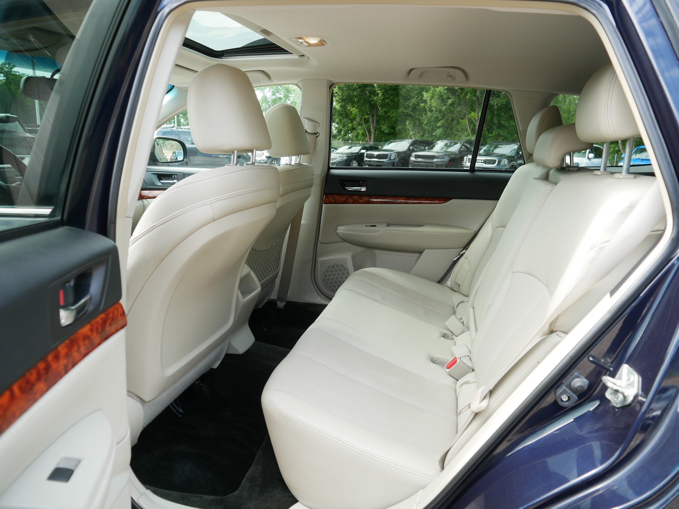 Used 2012 Deep Indigo Pearl Subaru 2.5i Limited image 35