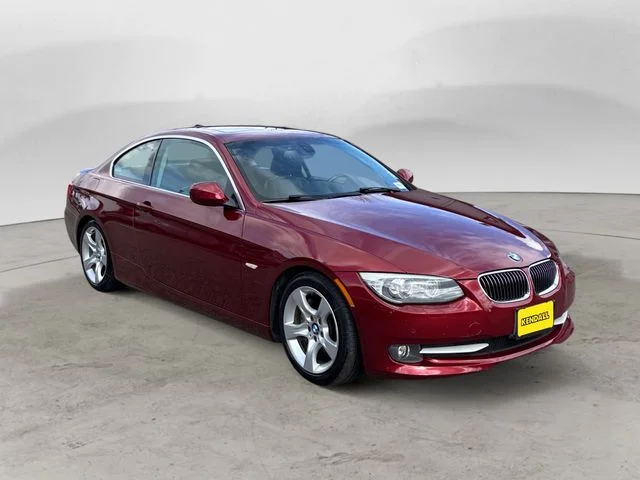Used 2012 Vermillion Red BMW 335i image 7