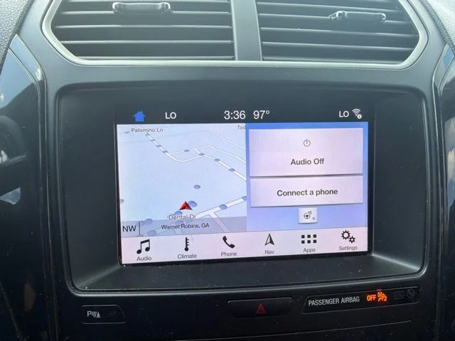 Used 2019 Silver Ford XLT image 22