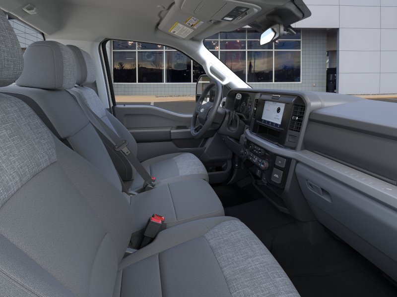 New 2026 Oxford White Ford F-350® XLT image 33