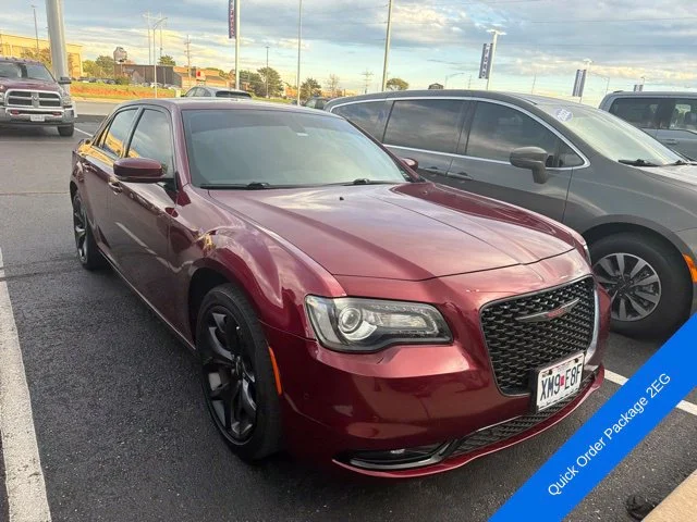 Used 2023 Red Chrysler S image 3