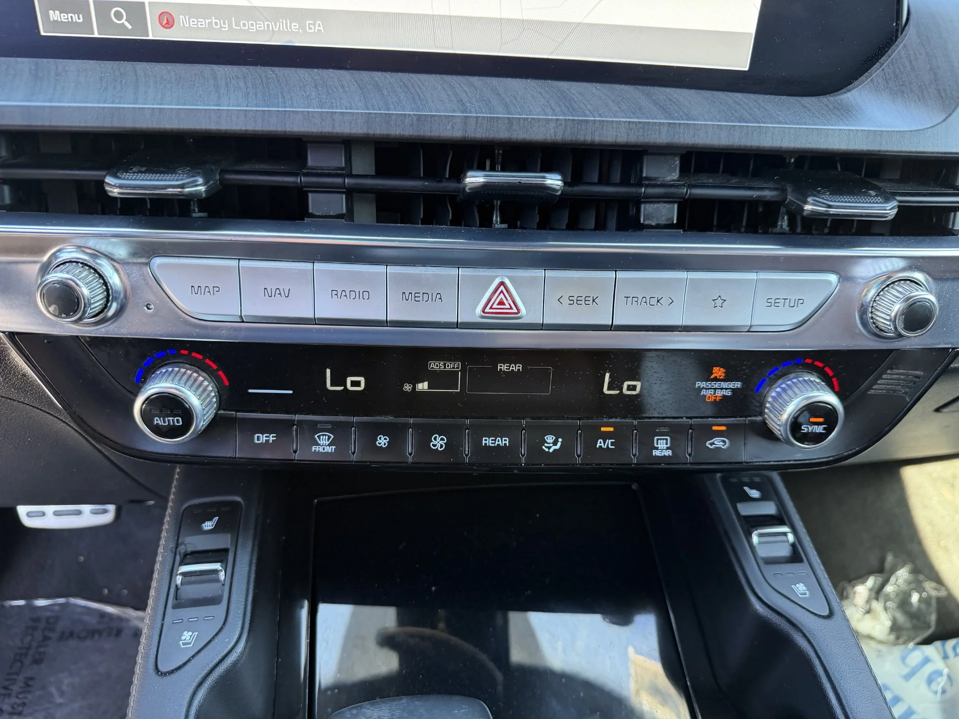 Used 2025 Glacial White Pearl Kia SX image 6