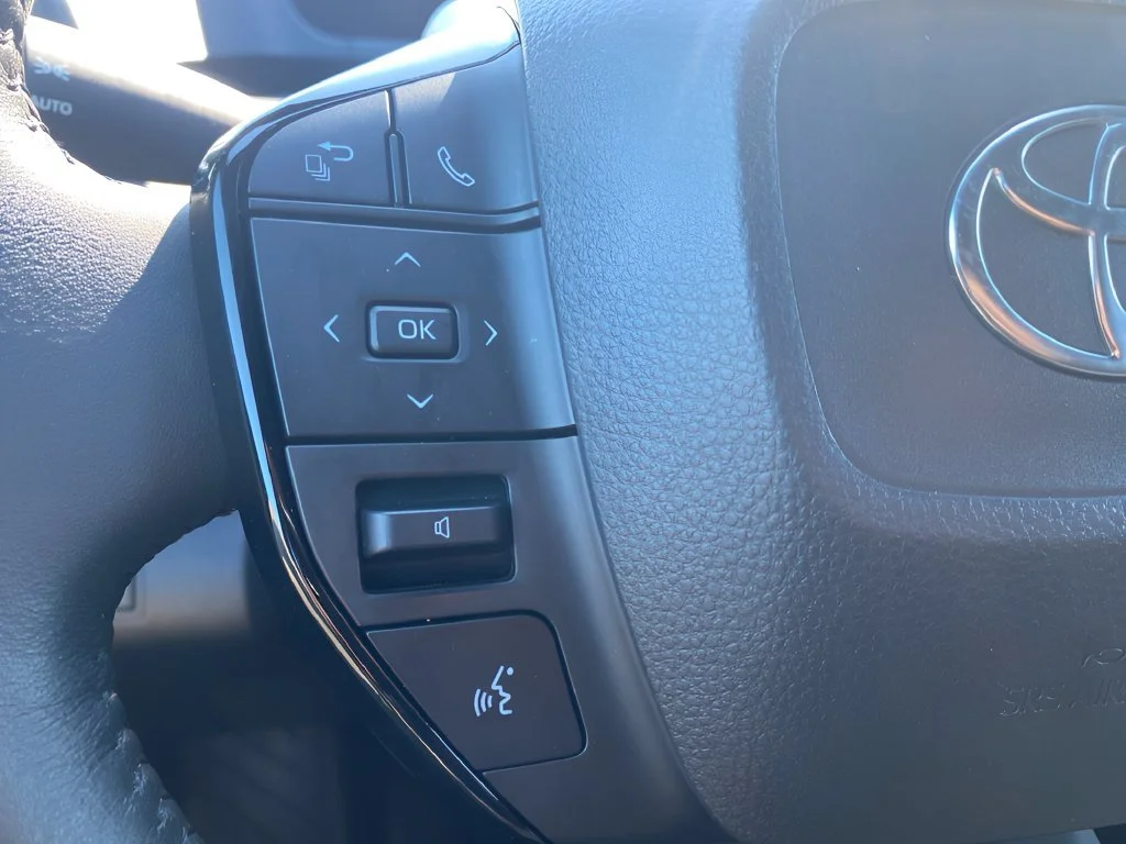 Used 2023 Black Toyota XLE image 18