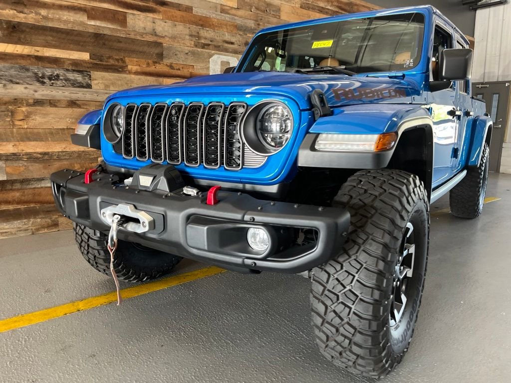 Used 2024 Blue Pearl Jeep Rubicon image 7