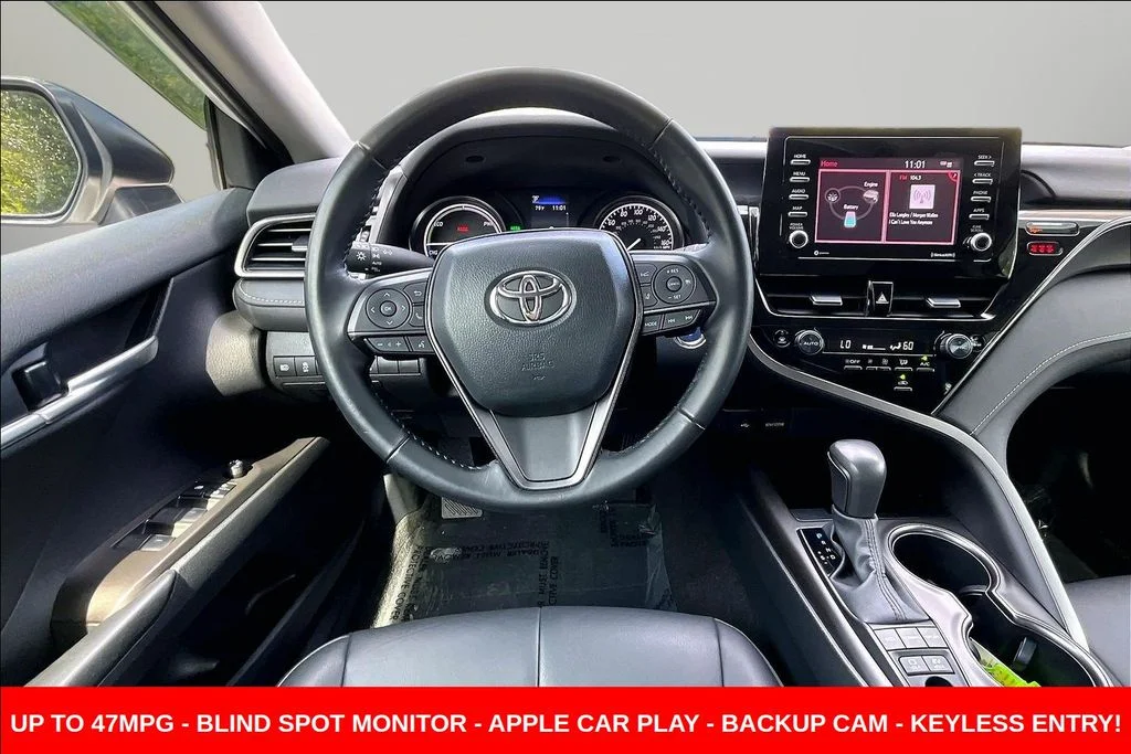 Used 2023 White Toyota SE image 8
