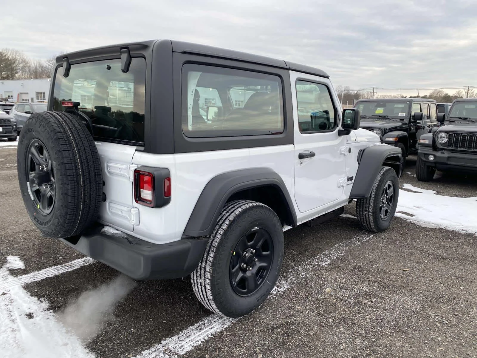 New 2026 Bright White Clear-Coat Exterior Paint Jeep Sport image 3
