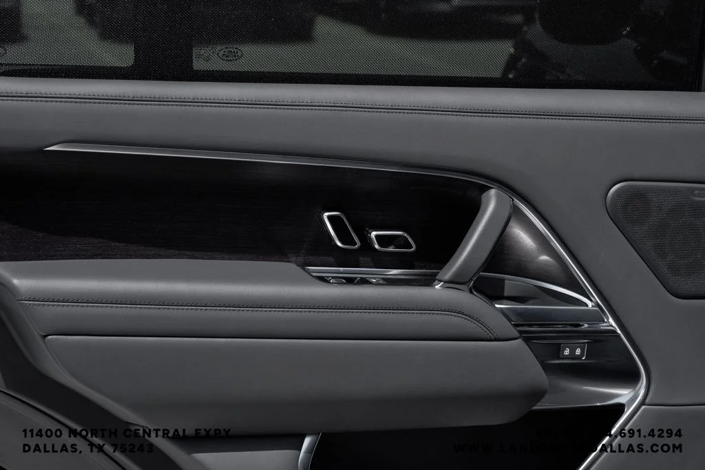 Used 2023 Black Land Rover Autobiography image 52