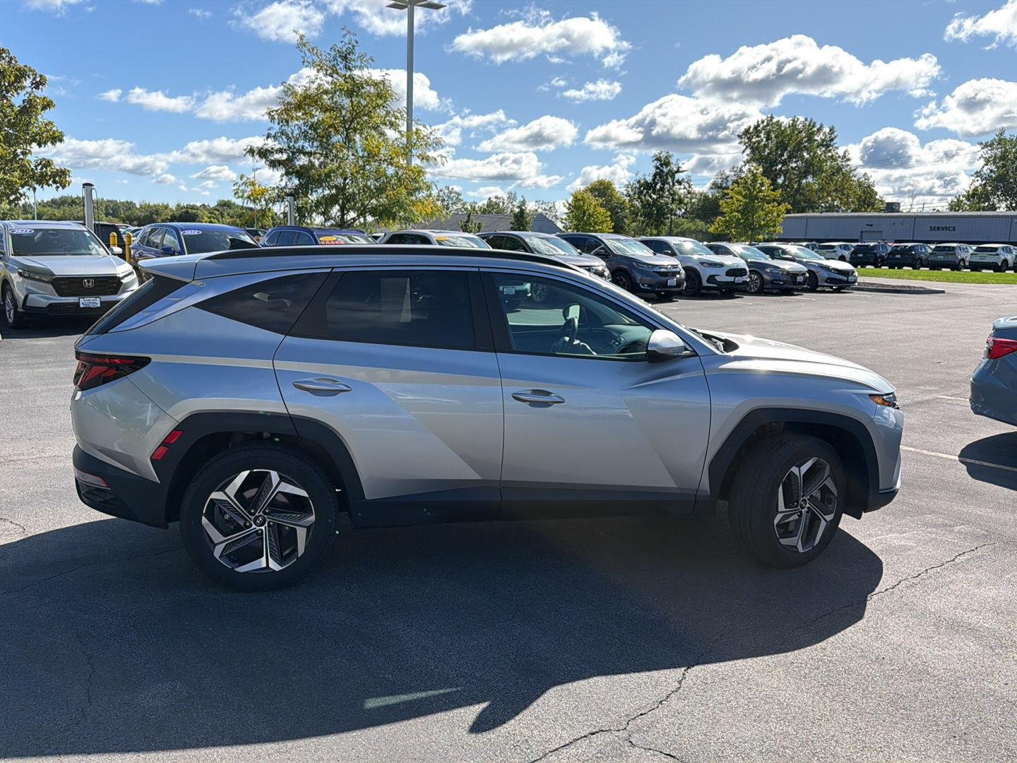 Used 2024 Shimmering Silver Hyundai SEL image 8