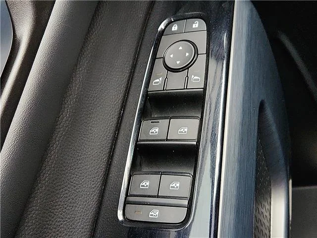 Used 2025 Gray Nissan SL Front-Wheel Drive image 16
