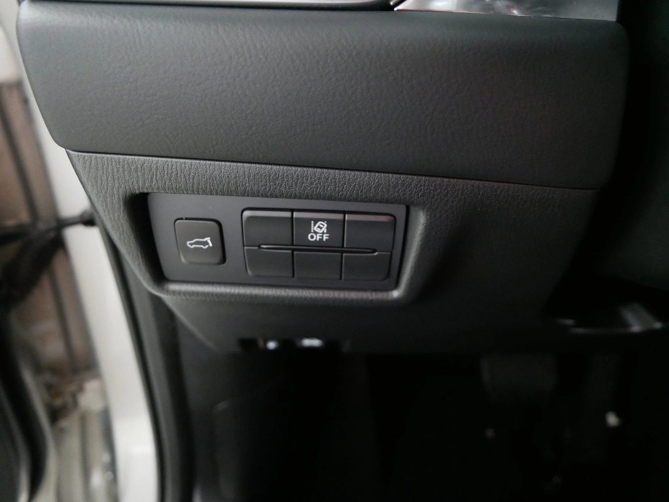 Used 2024 Platinum Quartz Metallic Mazda 2.5 S Premium Plus Package image 26
