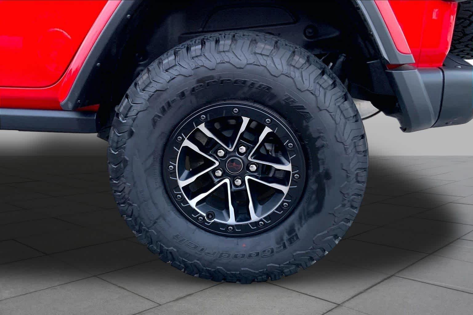 Certified Used 2026 Firecracker Red Clearcoat Jeep Rubicon X image 10