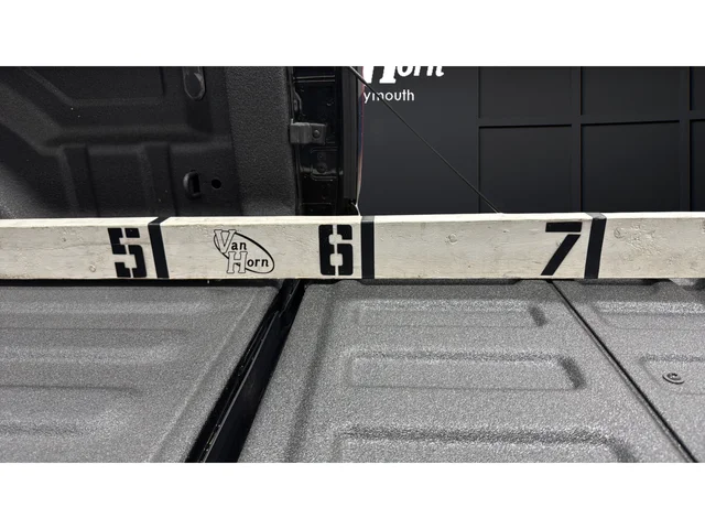New 2026 Diamond Black Crystal Pearl-Coat Exterior Paint RAM Big Horn/Lone Star image 28