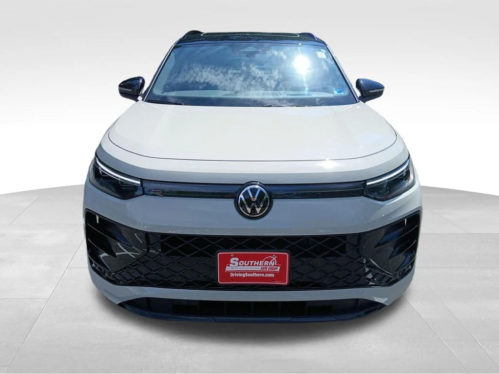 Used 2026 Beige Volkswagen SE R-Line Black image 9