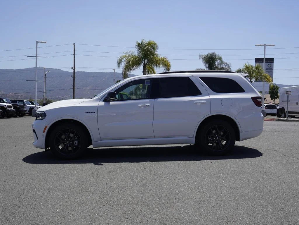 New 2026 White Knuckle Clear-Coat Exterior Paint Dodge GT Plus HEMI V8 image 6