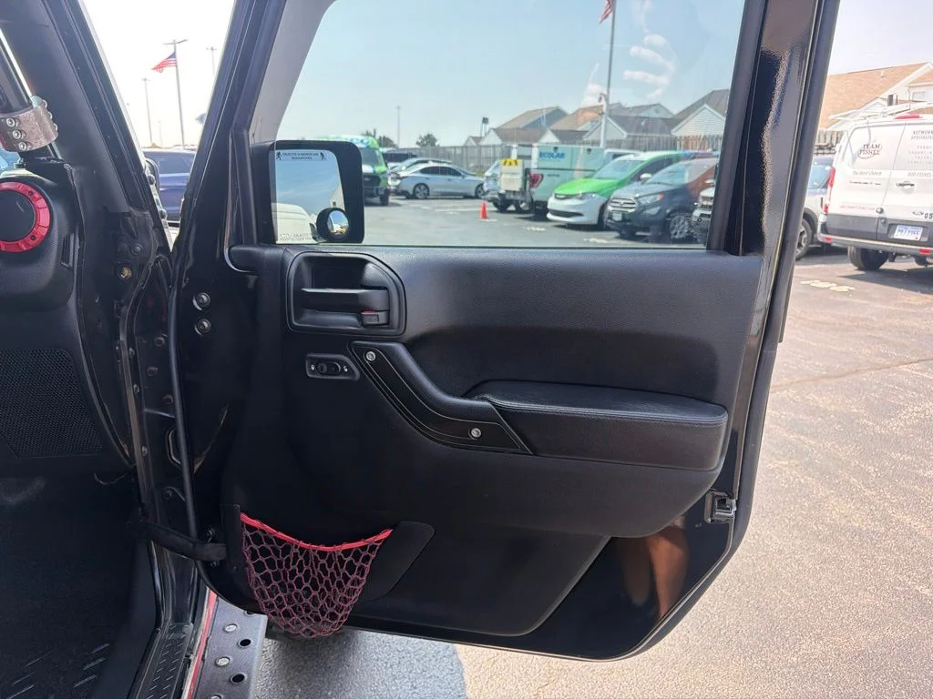 Certified Used 2018 Black Clearcoat Jeep Unlimited Rubicon image 37