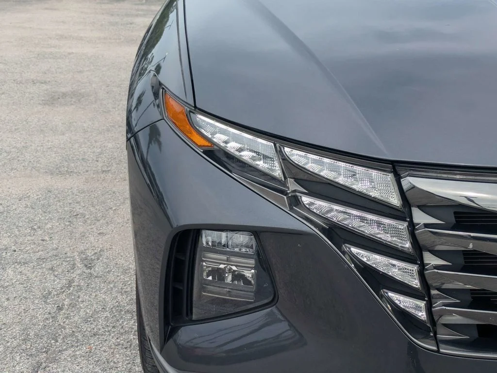 Used 2022 Gray Hyundai SEL image 9