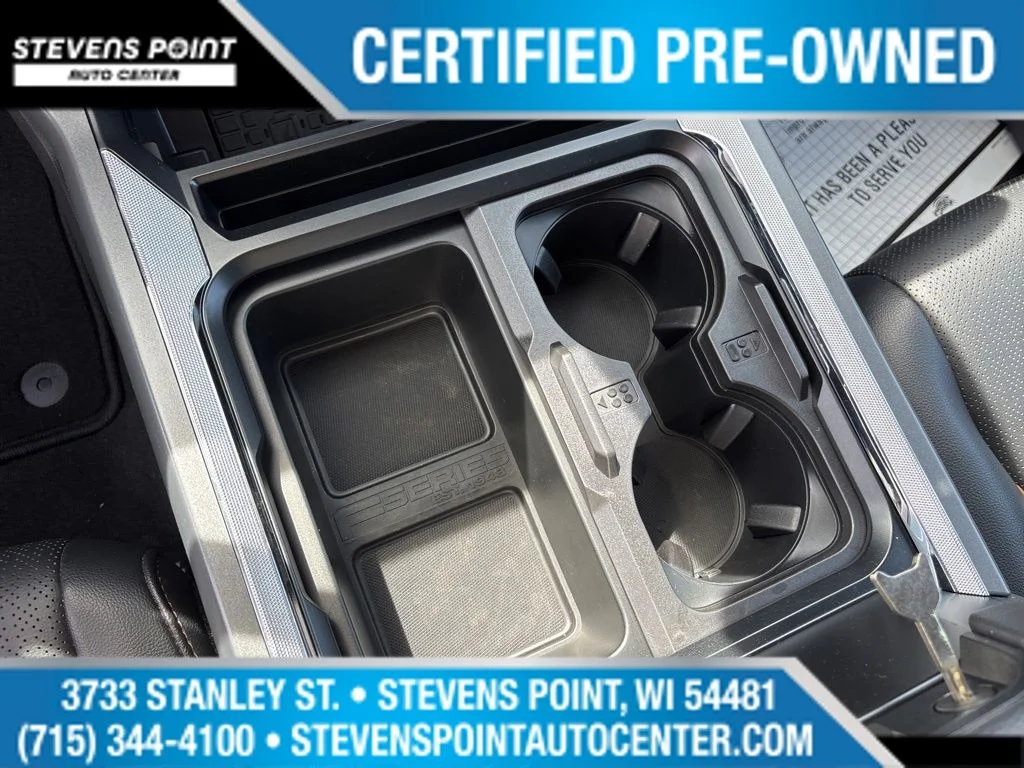 Used 2025 Carbonized Gray Metallic Ford Lariat image 23