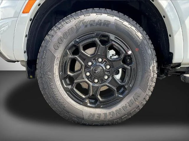 New 2026 Avalanche Ford XLT image 44