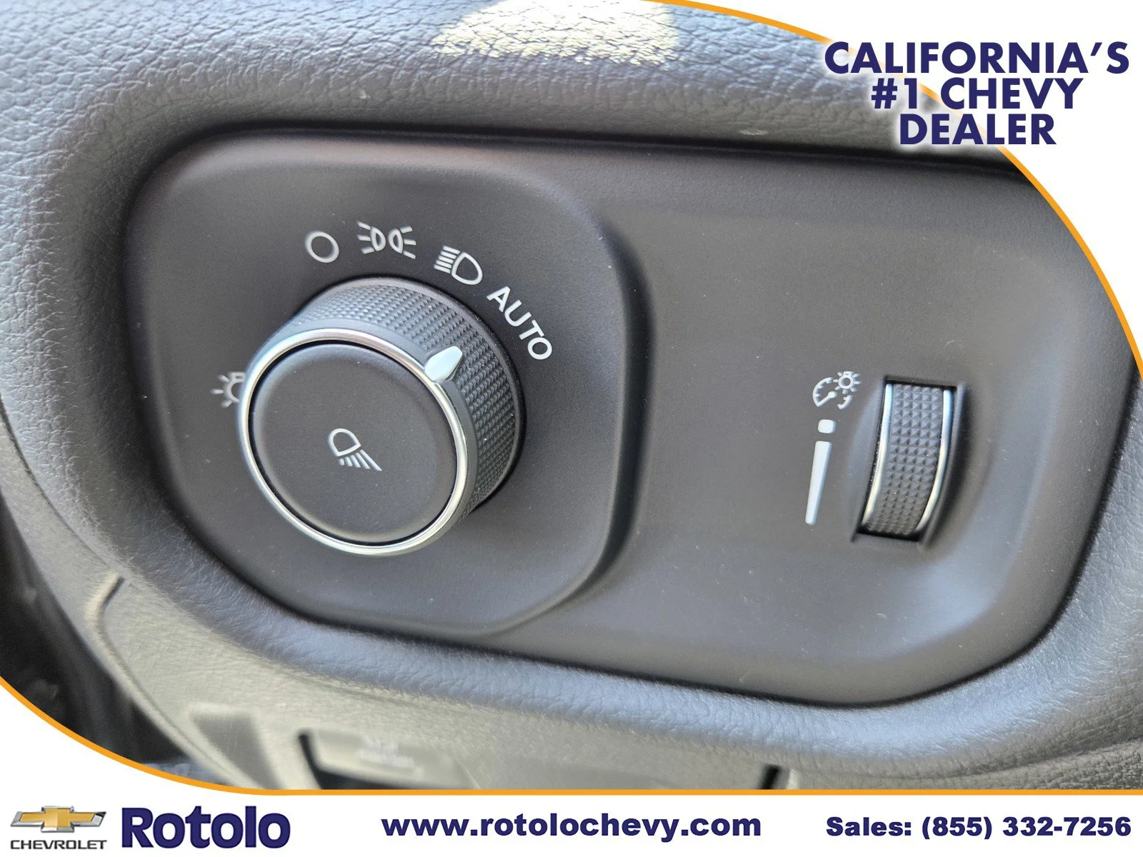 Used 2024 Diamond Black Crystal Pearlcoat Ram Laramie image 21