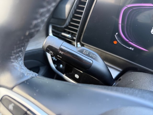 Certified Used 2024 White Kia X-Line image 13