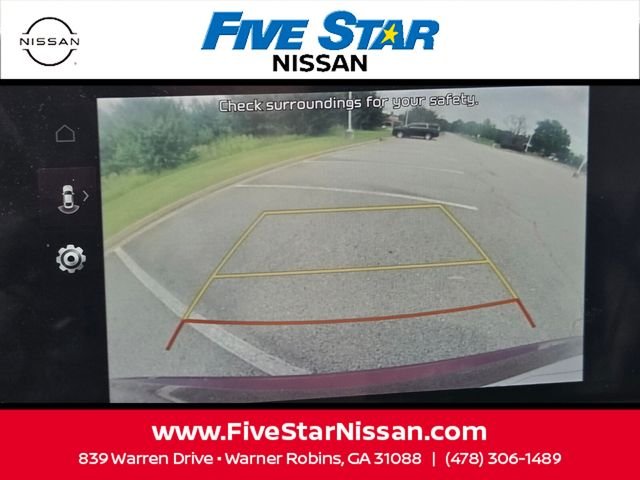 Used 2023 Red Kia S image 22