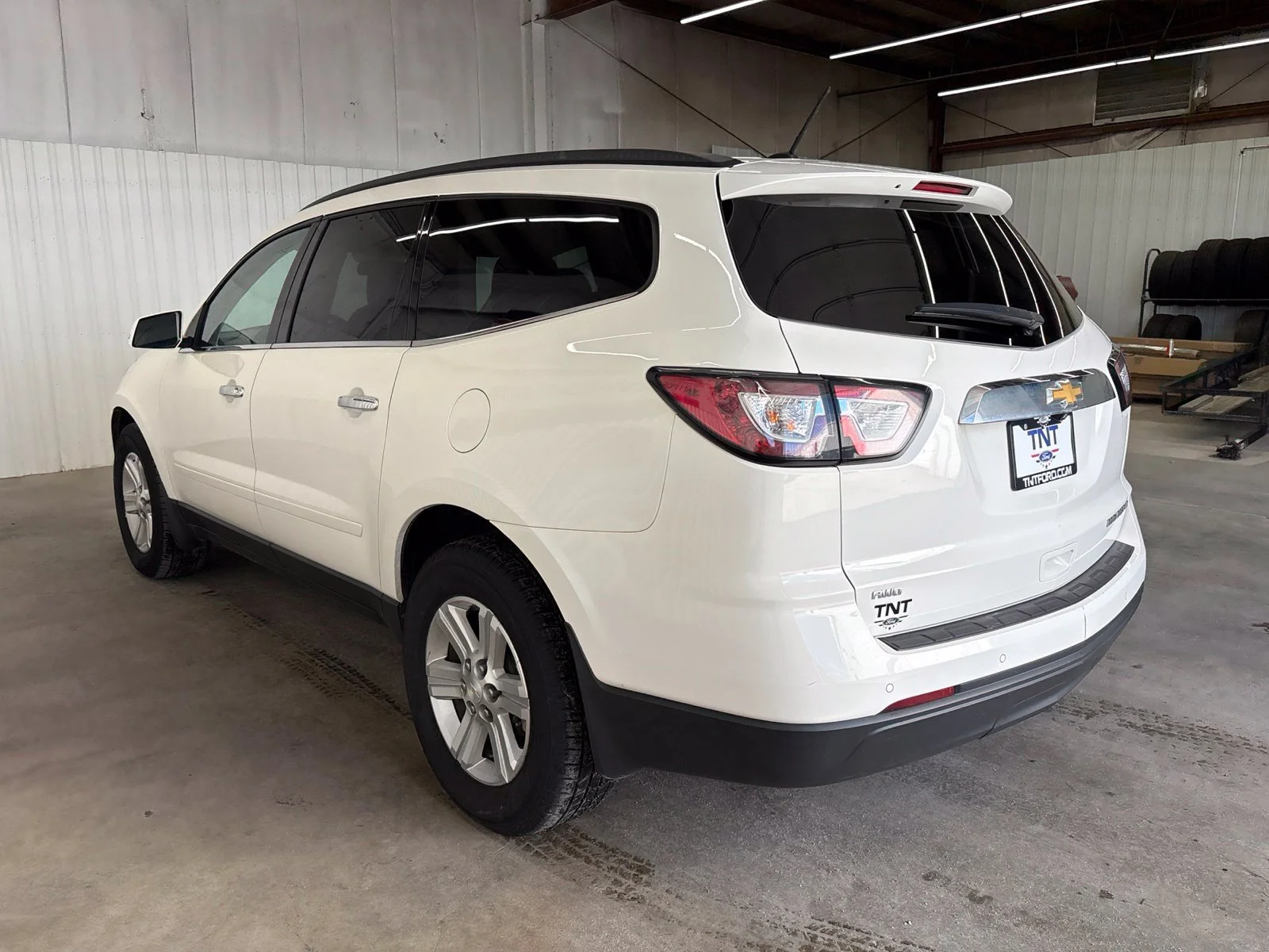 Used 2014 White Chevrolet 2LT image 5