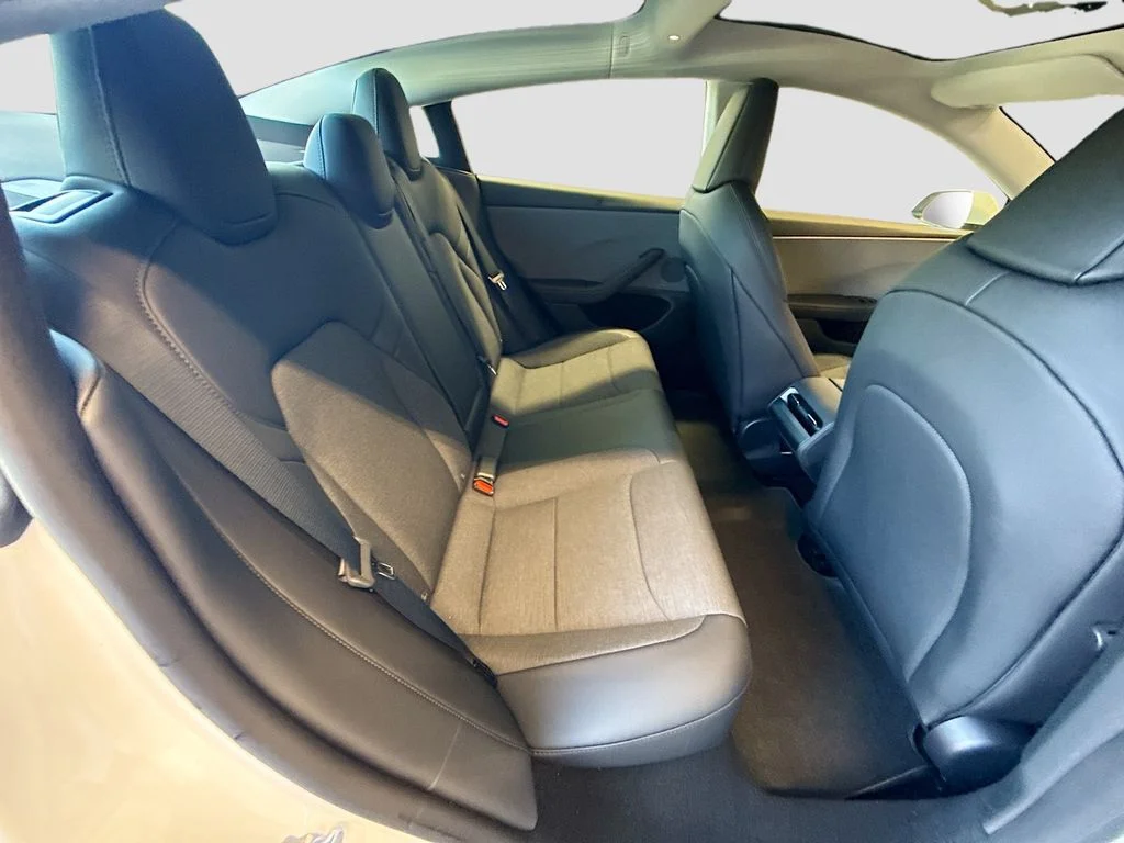 Used 2025  Tesla Standard image 22