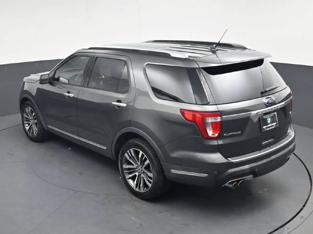 Used 2018 Gray Ford Platinum image 26