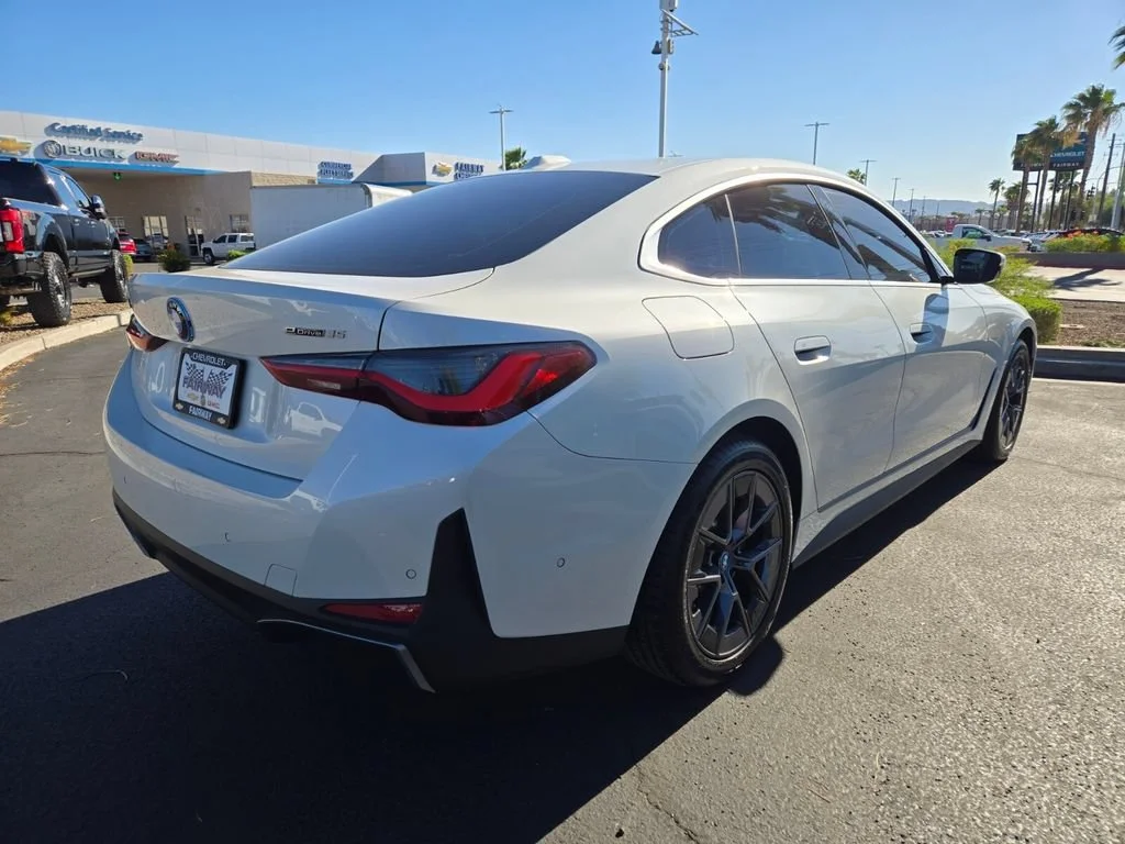 Used 2023 Mineral White Met BMW eDrive35 image 6
