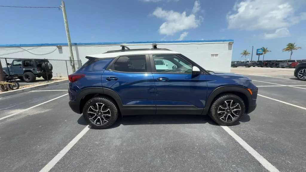 Used 2022 Blue Glow Metallic Chevrolet ACTIV image 9