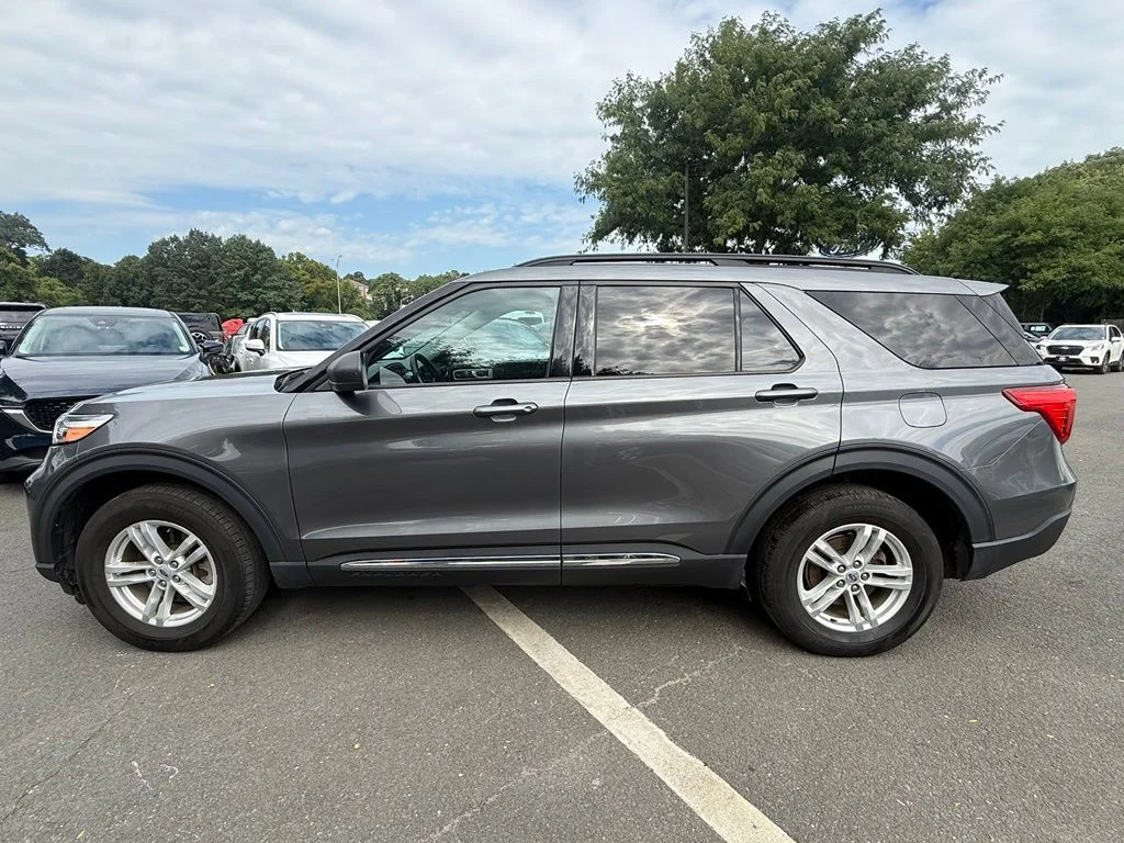 Used 2023 Carbonized Gray Metallic Ford XLT image 9