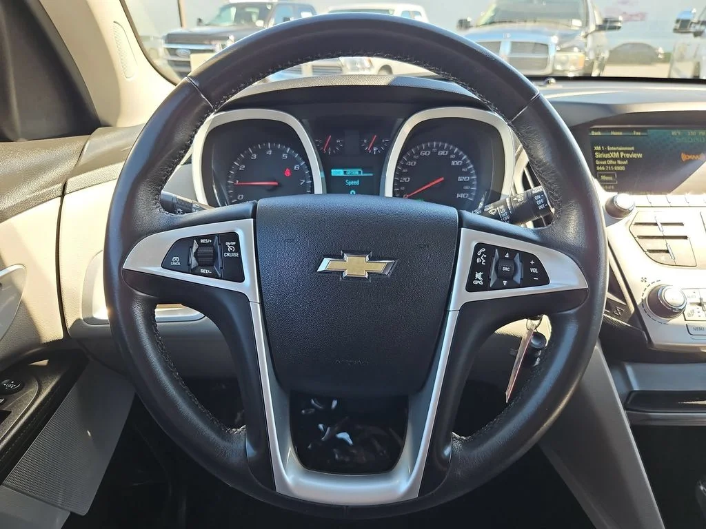 Used 2016 Iridescent Pearl Tricoat Chevrolet LT image 14