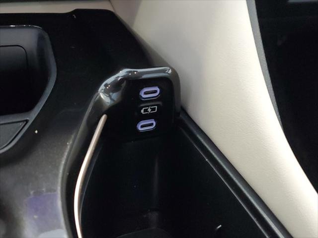 Certified Used 2024 OXYGEN WHITE Toyota  image 30
