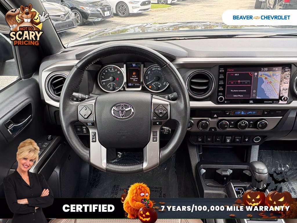 Used 2023  Toyota Limited image 16