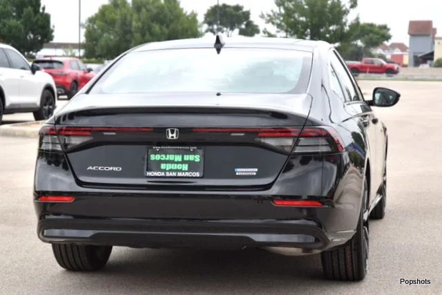 New 2026 Crystal Black Pearl Honda Touring image 3