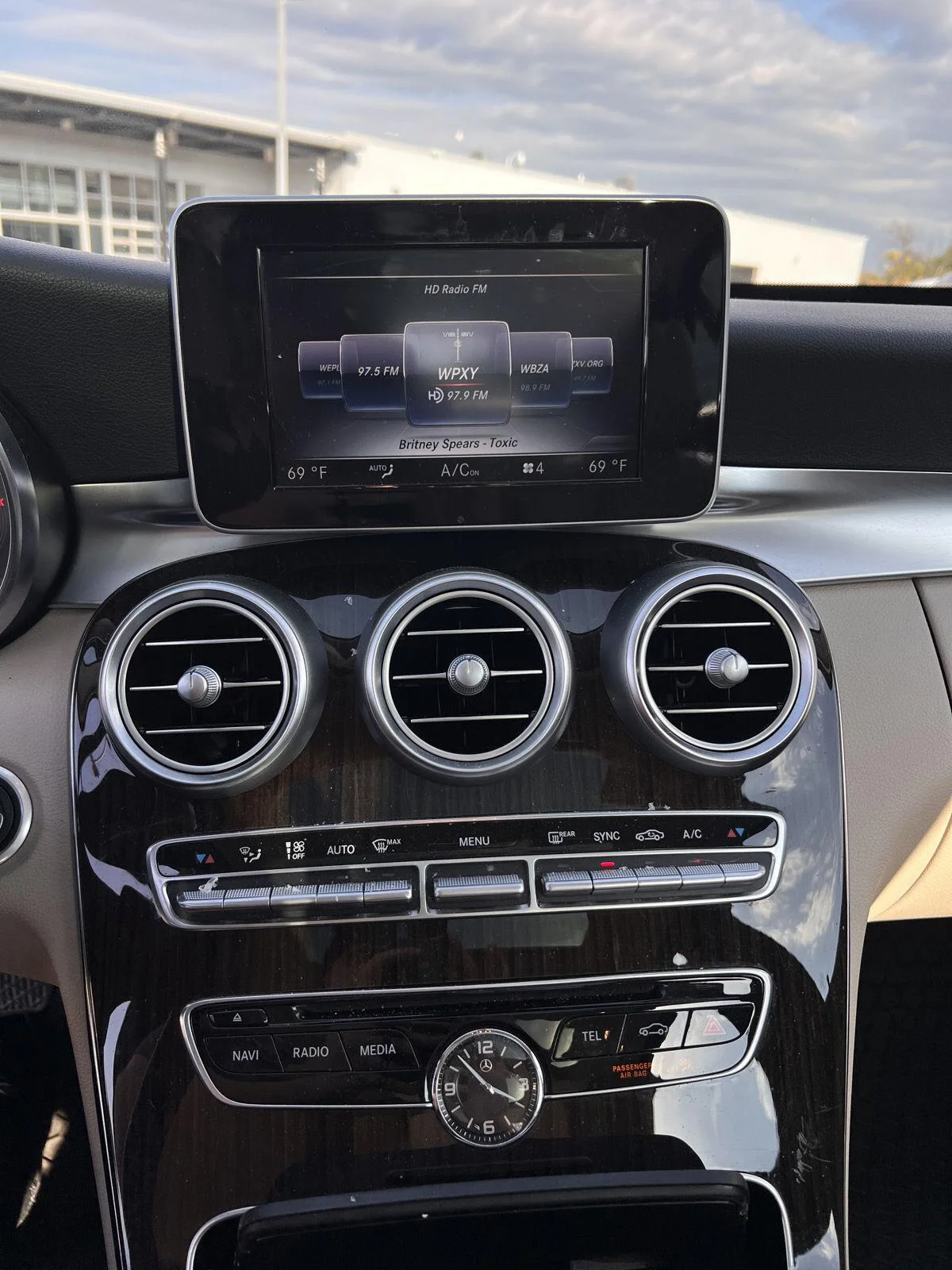 Used 2016 Black Mercedes-Benz C 300 image 12