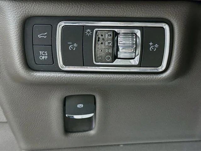 Used 2021 Mocha Lincoln Reserve image 10