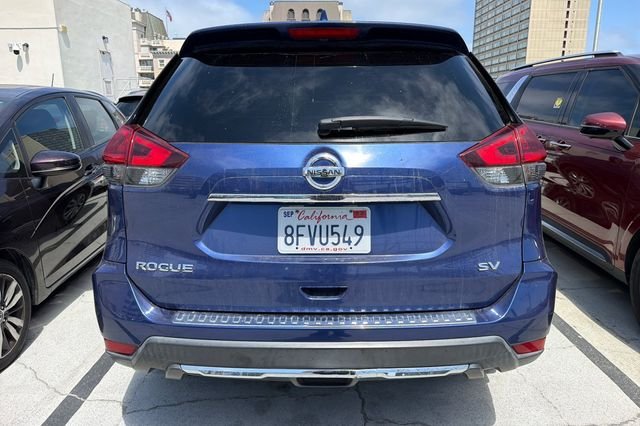 Used 2018 Caspian Blue Nissan SV image 9