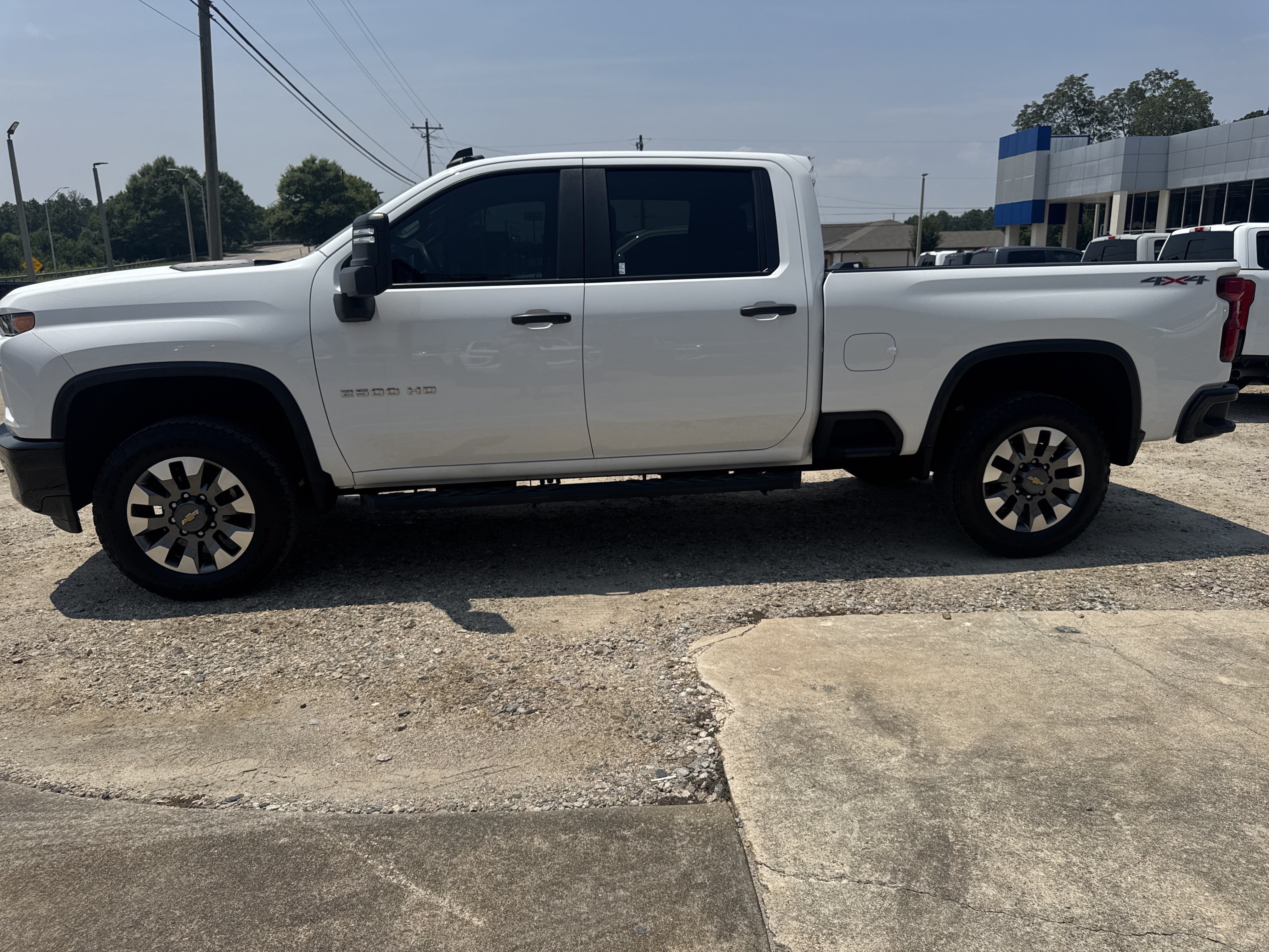 2023 Chevrolet Silverado 2500HD Custom - Photo 9