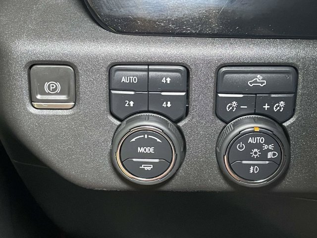 Used 2023 Red Chevrolet RST image 35